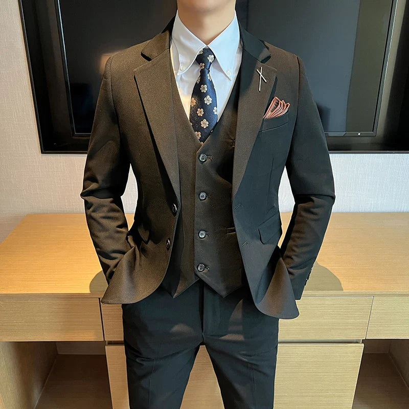 2026 High Quality (Suit + Vest + Trousers) Stylish and Handsome Casual Wedding Suit Business Suit Three-Piece Genuine