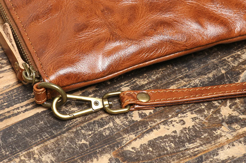 Timeless Vintage Leather Clutch Wallet - Luxurious Genuine Leather, Secure Zipper, Stylish Wristlet for Women