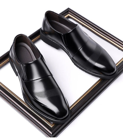 2026 New Designer Leather Shoes for Men Spring Autumn Business Casual Shoes Male Fashion Solid Color Wedding Shoe Man