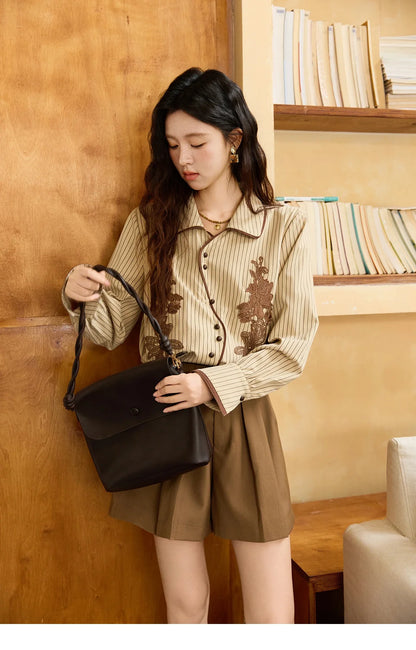 Khaki Brushed Striped Shirt 2025 Autumn Vintage Lace Embroidered Long Sleeved Shirts Asymmetric Placket Top MXE45C2402