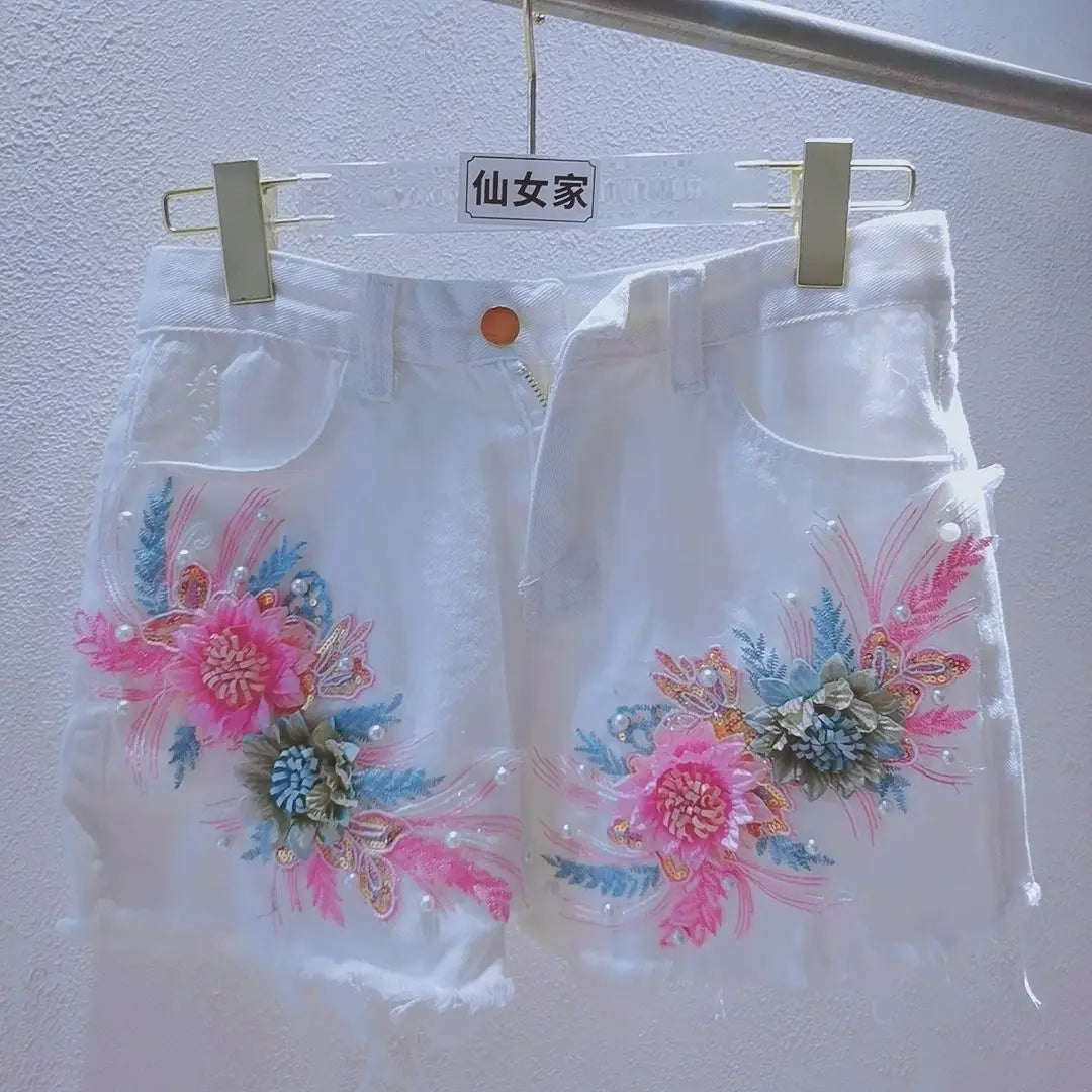 Korean Fashion Women Summer Denim Shorts Heavy Industry Nail Bead Studded Diamond New Flower Ripped Jeans Shorts