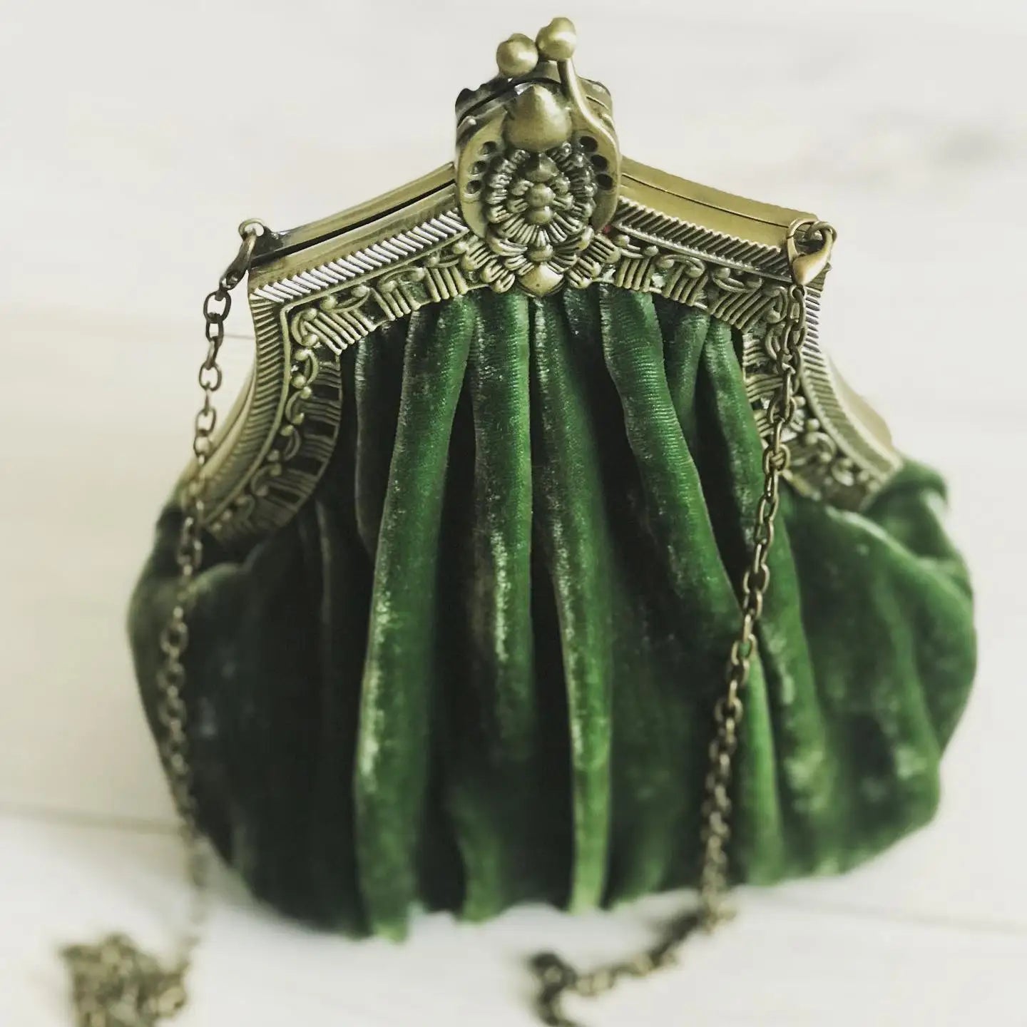 Lost In Vintage Velvet Fabric Soild Purse Metal Frame Kiss Lock Evening Clutch Nickel Farmyard Accessory for Evening Wear Party