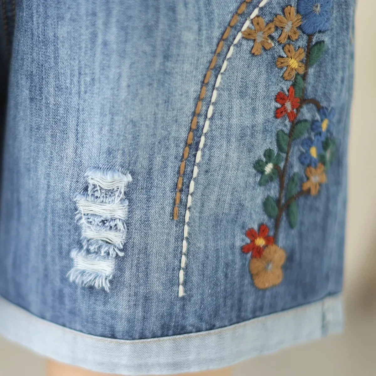 Embroider Shorts Jean For Women Summer Japanese Style Ethnic Elastic Waist Blue Flowers Embroidery Denim Shorts y2k
