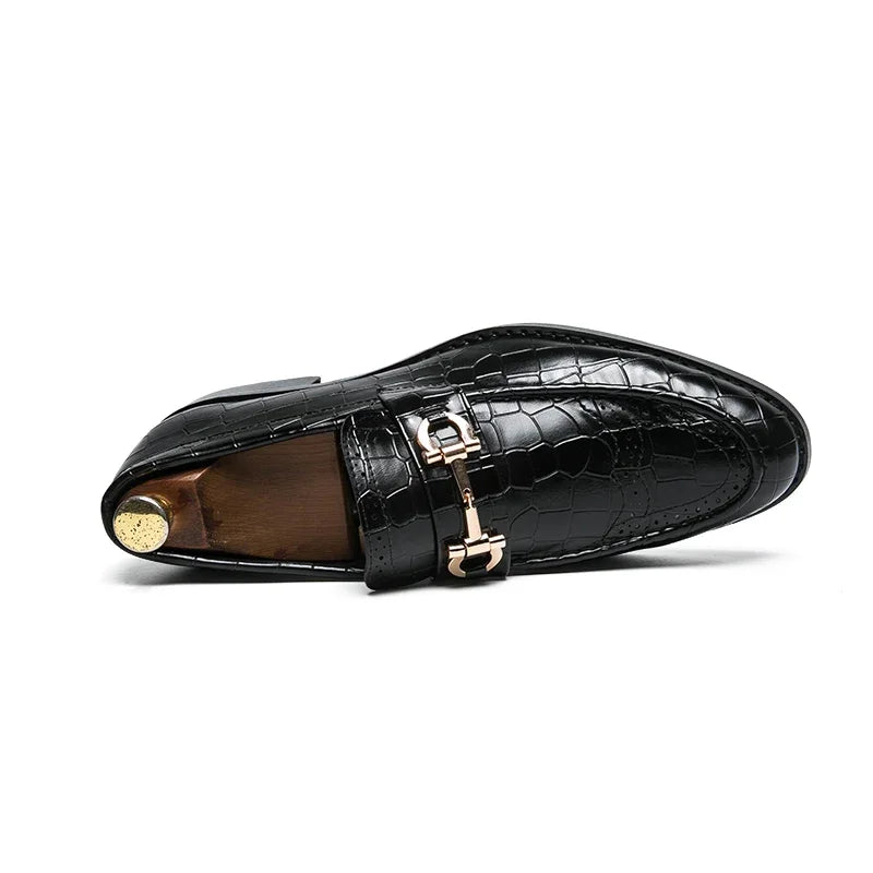 Designer Metal Buckle Loafers Men's Business Dress Fashion Casual Black Patent Leather Pointed-Toe Shoes Men's Loafers Slip-On