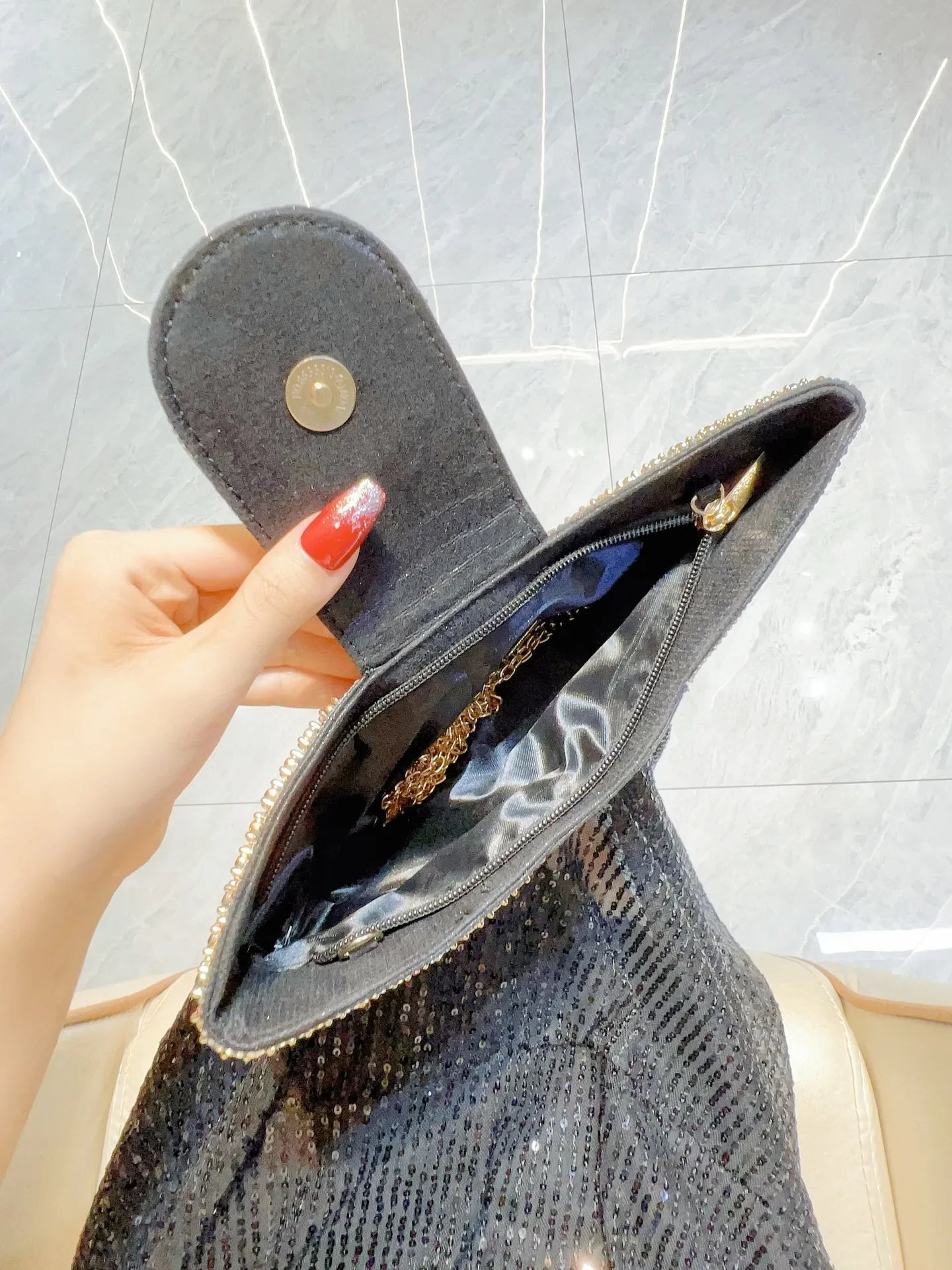 2025 Luxury Bow Design Sequin Dinner Clutches Metal Chain Shoulder Bag Wedding Reception Storage Bag Haute Banquets Evening Bags