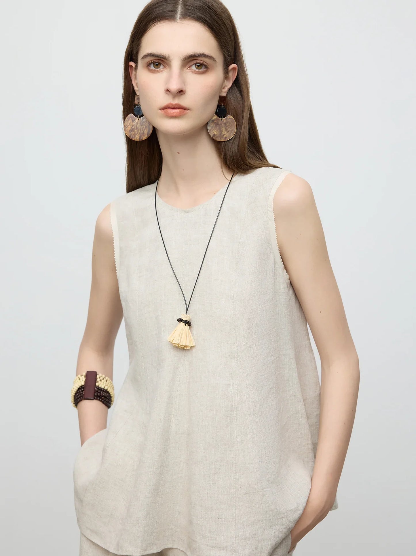 Sleeveless Round Neck Women's Shirt Subtle A Line Style 2025 Summer New Collection Shirts 25FE12079