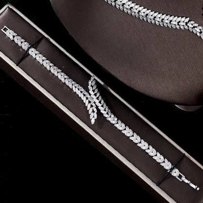 2023 New Hot 4 Piece Set Nigeria Bride Cubic zirconia Dubai Necklace Bracelet Earrings CZ Crystal Wedding Jewelry Set