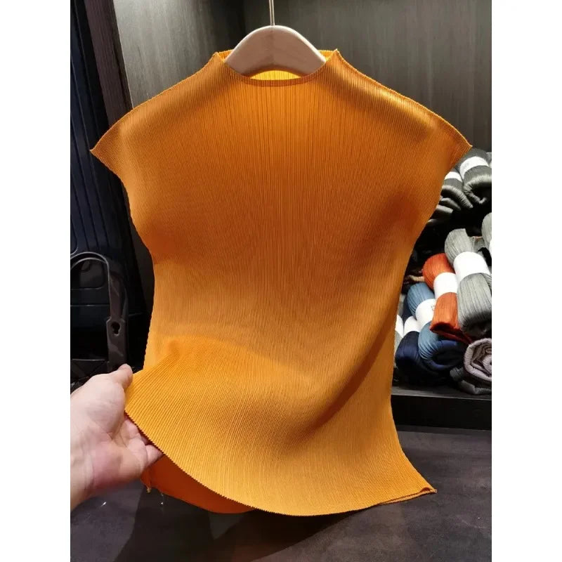 Miyake Versatile Classic Simple Solid Color Stand Up Collar Pleated Top Women Slim Slim Short Sleeve Miyake T-shirt Summer 2025