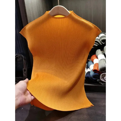 Miyake Versatile Classic Simple Solid Color Stand Up Collar Pleated Top Women Slim Slim Short Sleeve Miyake T-shirt Summer 2025