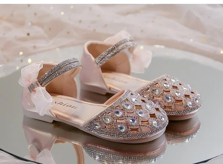 Girls Sandals Shiny Crystal Ins Trendy 2025 Summer New Kids Princess Shoes Mesh Lace Bows Girls Dance Shoes Elegant Hollowed-out
