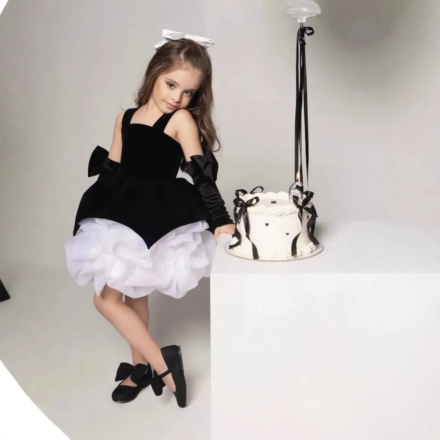 Customized Lovely Pink Flower Girl Dress for Wedding with Bows Ruffles Knee Length Kids Birthday Party First Communion Ball Gown