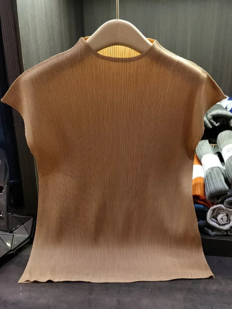 Miyake Versatile Classic Simple Solid Color Stand Up Collar Pleated Top Women Slim Slim Short Sleeve Miyake T-shirt Summer 2025