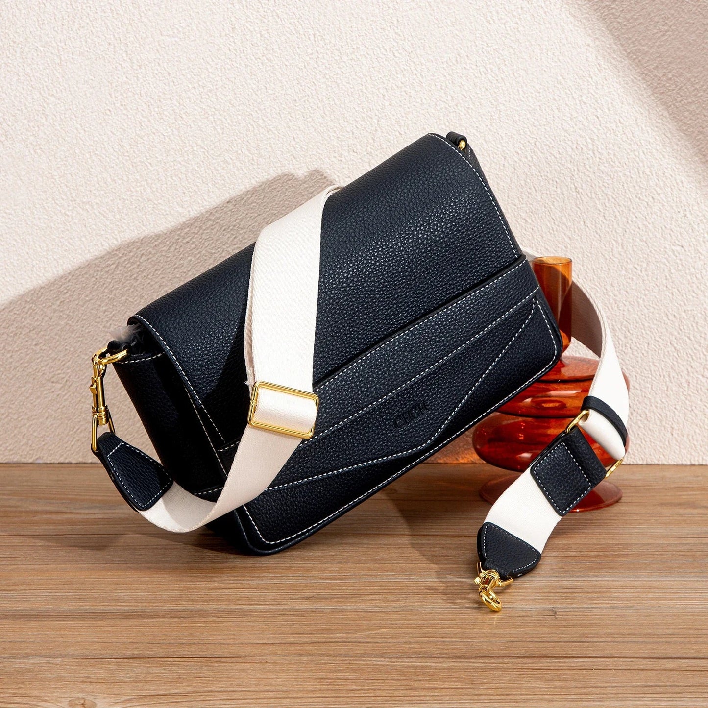 shoulder Bags Grey Simple High Quality  Texture Flip Cover Bags Soft Square Bag Woman Commuter