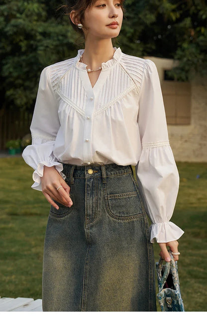 French Organ Pleated V-neck Shirt 2025 Autumn Petal Patchwork Ruffle Sleeve Solid Pearl Single Breasted Tops MXD13X1354