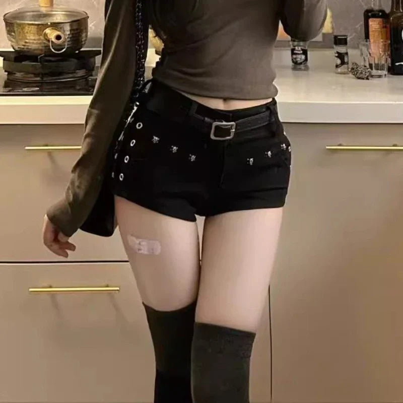 Woman Popular Sexy Low Waist Y2k Jeans Female Vintage Korean Fashion Mini Pants Girls Vintage Designer Gothic Black Denim Shorts