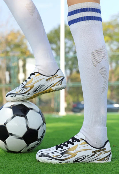 Outdoor Children's Football Shoes Low-cut Kids Soccer Shoes Sports Shoes Comfy Non-Slip Training Shoes For Boys Futsal Sneakers
