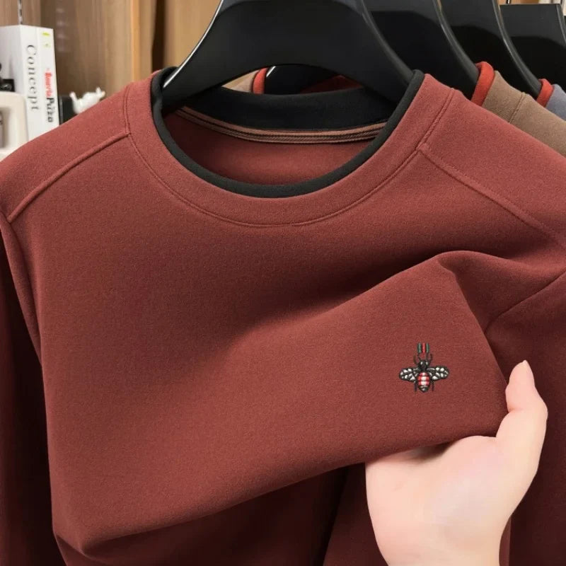 High end brand velvet long sleeve T-shirt men's autumn new fashion Korean bee embroidery comfortable warm round neck pullover