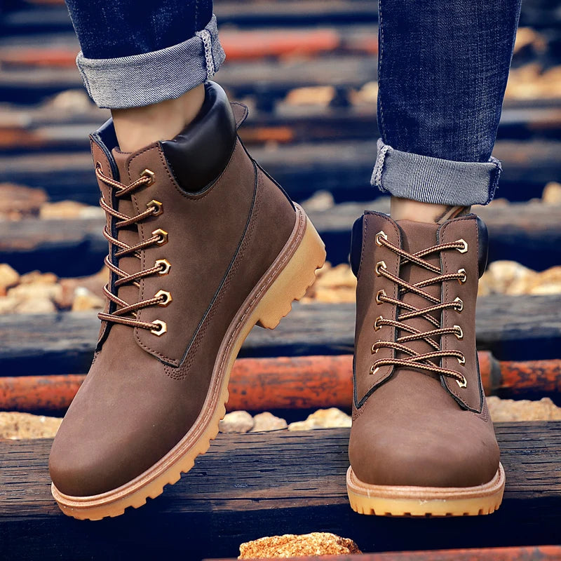 Designer Leather Mens Spring Fall Ankle Boots Trekking Yellow Coffee Designer Tactical Boots Outdoor for Men Work Shoes Sneakers