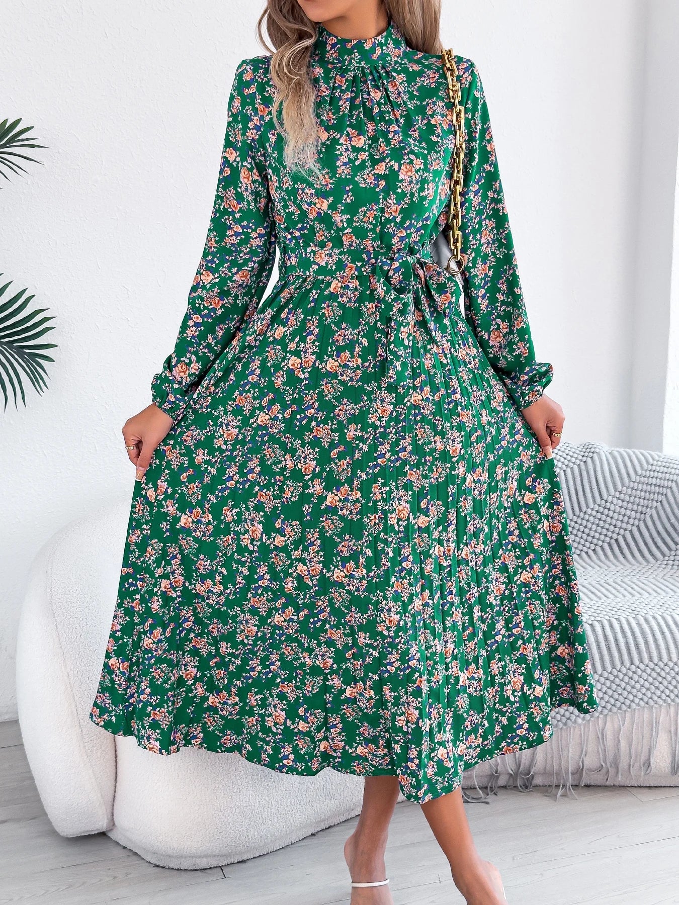 Floral Stand Up Collar Bridesmaid Dress 2026 Spring Summer Elegant Long Sleeve Waist Cinched Pleated Dresses Valentine's Day