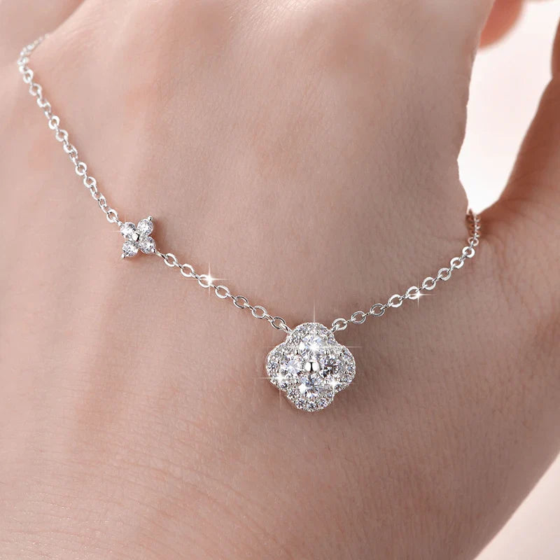 Delicate Lucky Four-leaf Clover Pendant Necklace For Women Certified 3mm Moissanite Necklace Wedding Party Jewelry Gift