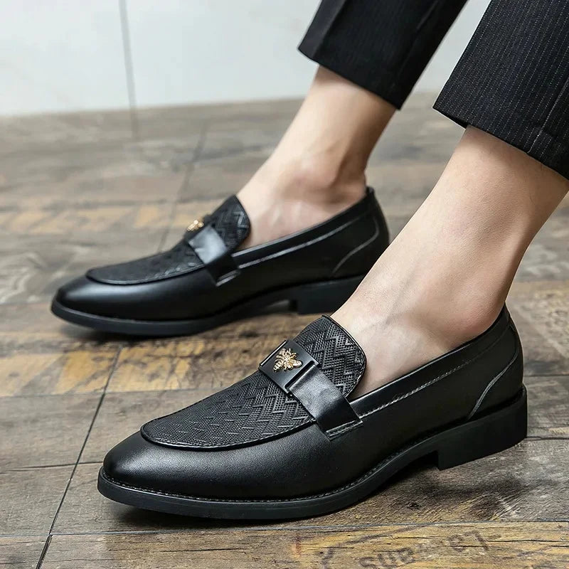 Men's Business Casual Shoes Autumn British Style Pointed Toe Formal Leather Shoes Easy to Wear Black Suit Wedding Shoes