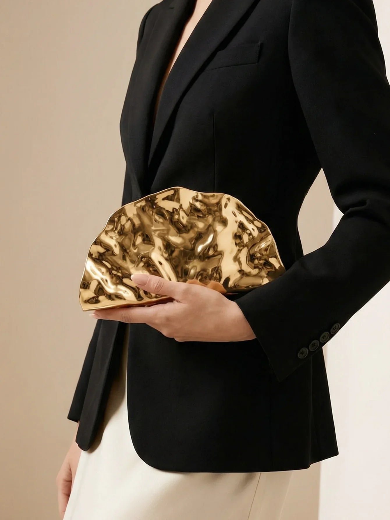 Stylish and sparkly womens evening bag acrylic scallop-shaped clutch wedding party designer chain shoulder bag/crossbody bag