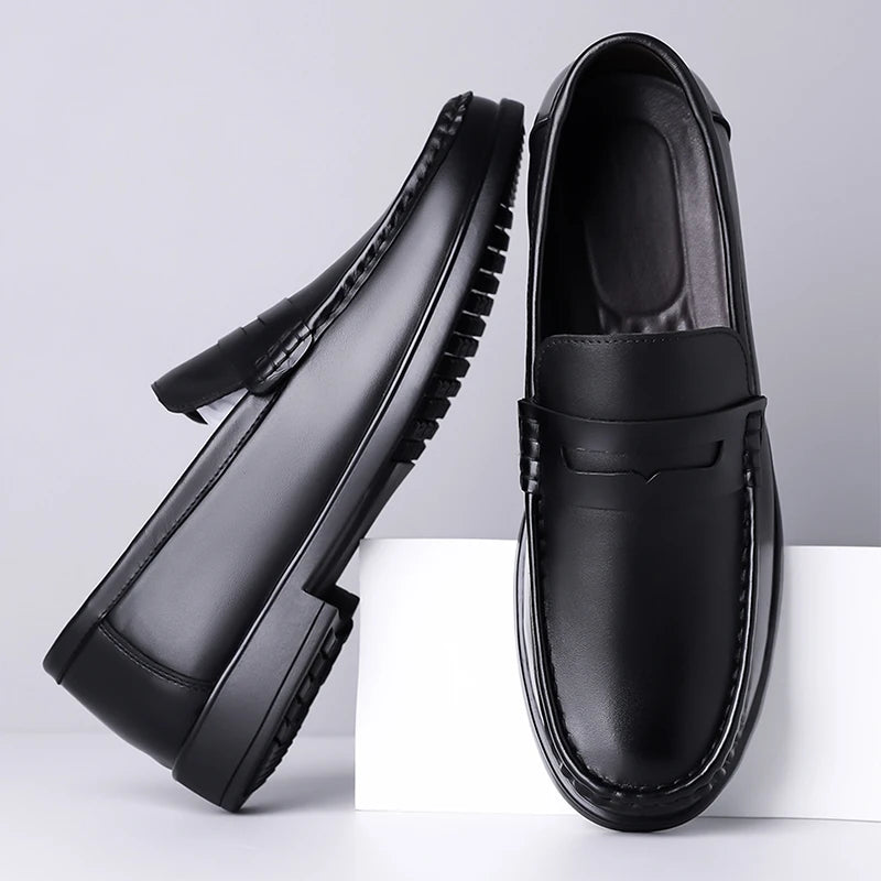 2026 Summer Mens Leather Loafers Slip on Casual Shoes Breathable Moccasins Comfortable Walking Office Flats Male Walking Shoes