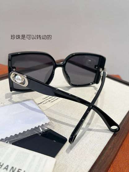 Fashion Square UV400 Polarized Sunglasses for Women Pearl Elegant Sun Protection Ladies Oversized Sun Glasses Gafas De Sol Mujer