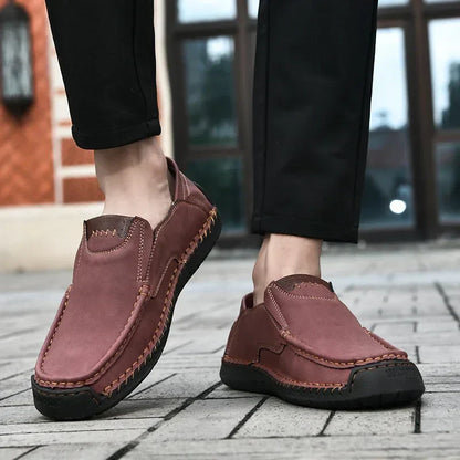 New Soft Men Loafers Slip On Leather Casual Shoes For Men Moccasins Plus Size 38-48 Flats Sneakers Men Handmade Design Man Shoes