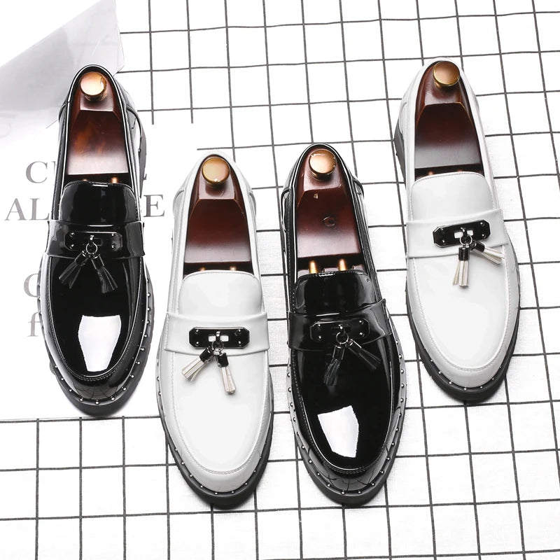 Italy Luxury Brand Loafers Men Shoes Tassel Men Designer Shoes British Style Lacquered Leather Shoes Thick Bottom Wedding Shoes