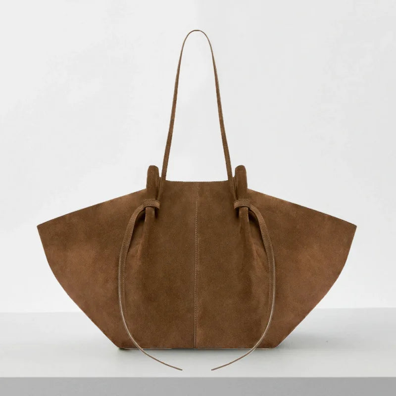 2026 New Large Capacity Trapeze Women Shoulder Bags Designer Metal Lock Handbags High-Quality Pu Leather Big Tote Commute Bag