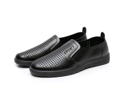 2026 Summer Men Sandals Business Casual Leather Hollow Out Shoes Breathable Soft Sole Clogs Fashion Comfortable Outdoor Slides
