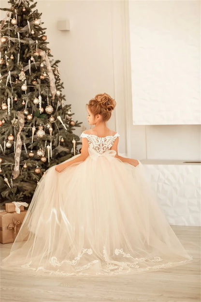 Cute Flower Girl Dresses for Wedding Big Bow Appliques Long Little Pageant Gowns Girls White Tulle First Communion Gowns