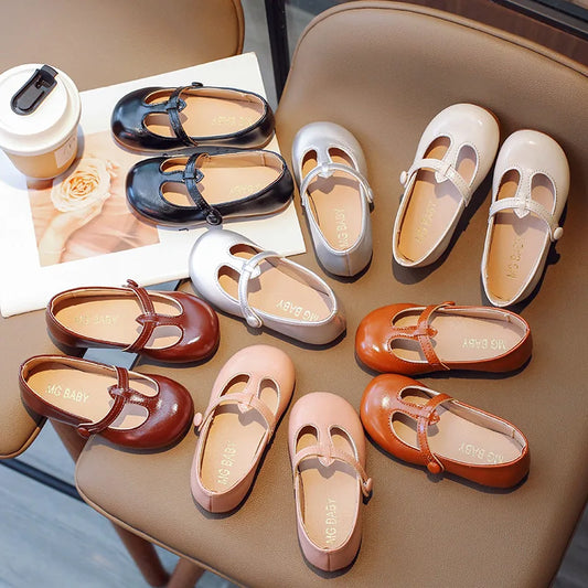 2025 new style soft soled leather shoes for little girls, fashionable and versatile princess shoes, children's college style