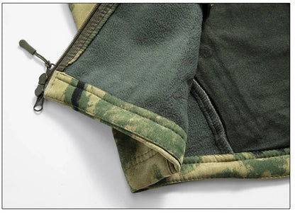 New Soft Shell Tactical Jacket  Men Winter Fleece Hooded Coat Hunting Clothes Outdoor Camouflage CS Tops Waterproof Windproof