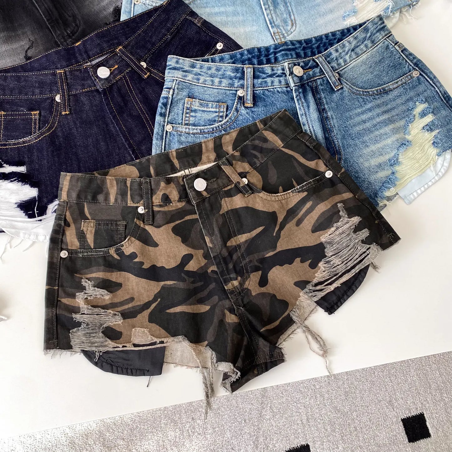 American Retro Camouflage Mini Shorts 2026 Ladies Hollow Out Slim Beach Pants Hot Girl Sexy Print Denim Shorts