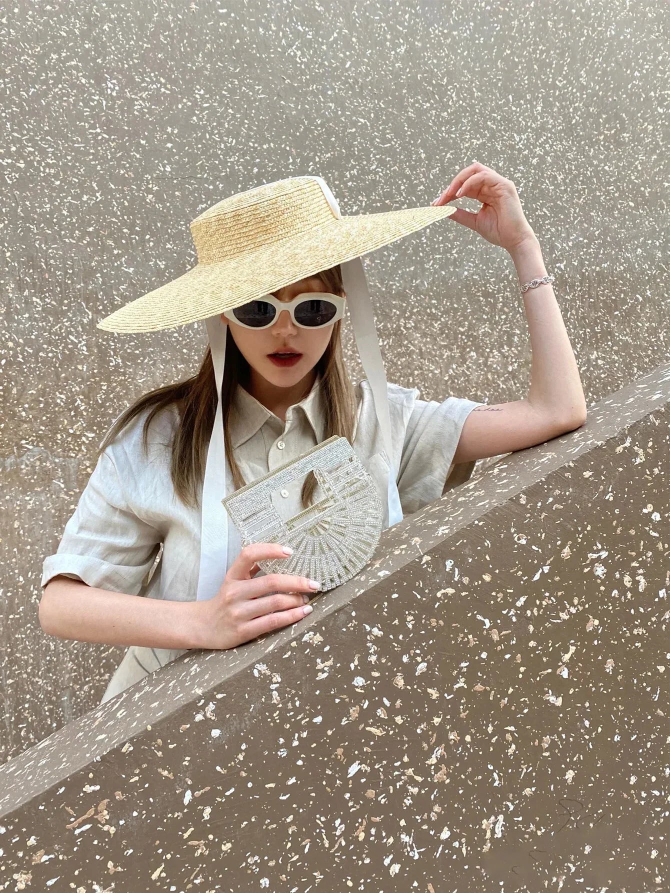 Women's Half-Moon Evening Bag Luxury Designer Rhinestone clutch bag Fan Shape Golden Party Bag Mini Sparkling Wedding Purse