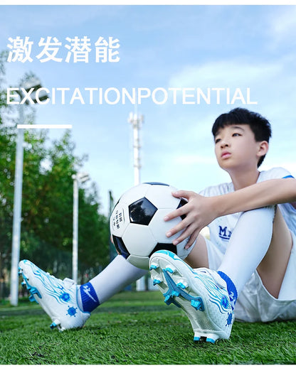 New Kids Low Top Soccer Shoes Boys Football Cleats Boys Lightweight Training Boots Youth Breathable Comfortable Football Sneaker