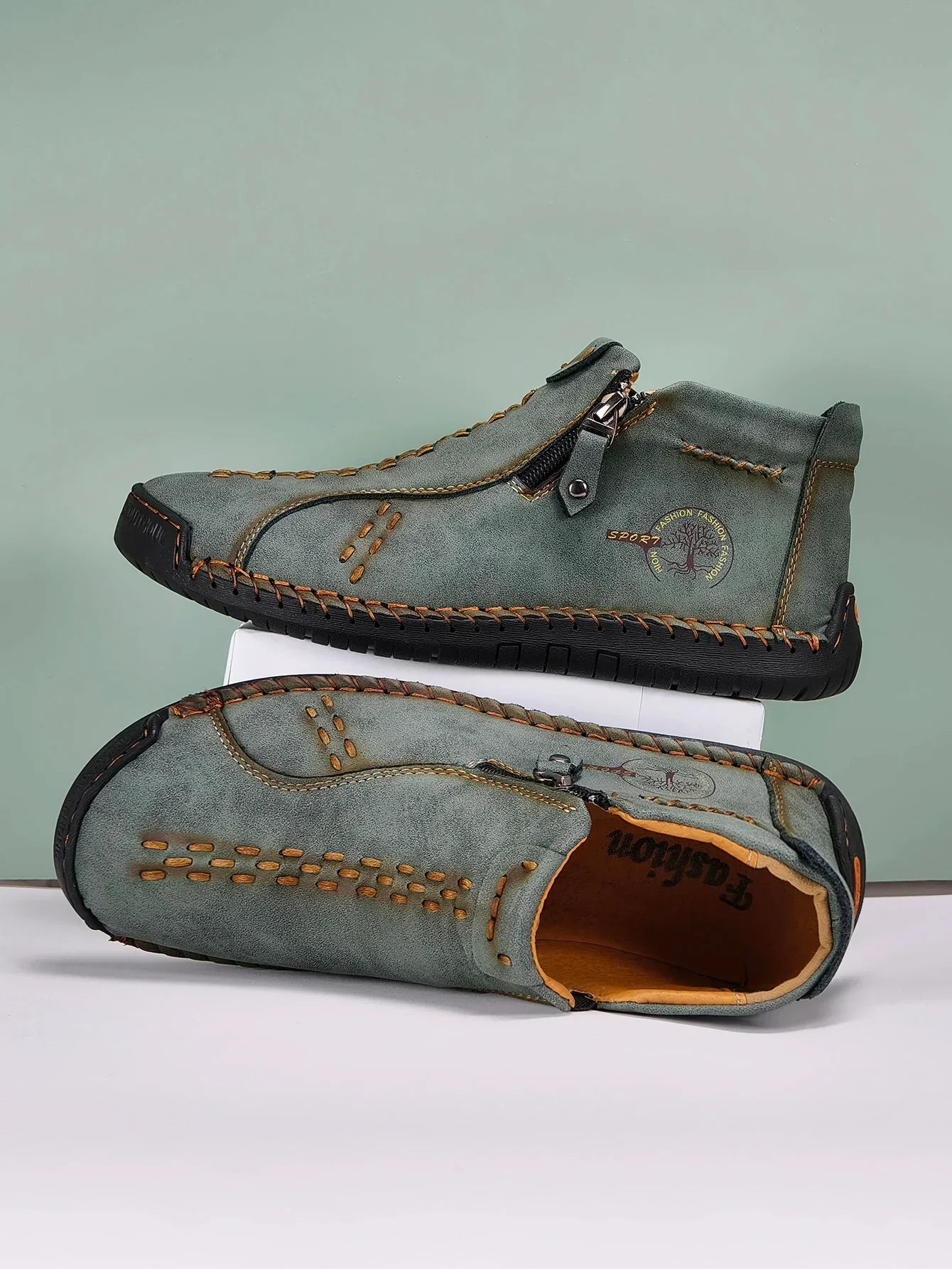 Classic Handmade Leather Men Shoes Zipper Design Outdoor Sneakers Slip On Breathable Casual Shoes Leather Men Ankle Boots