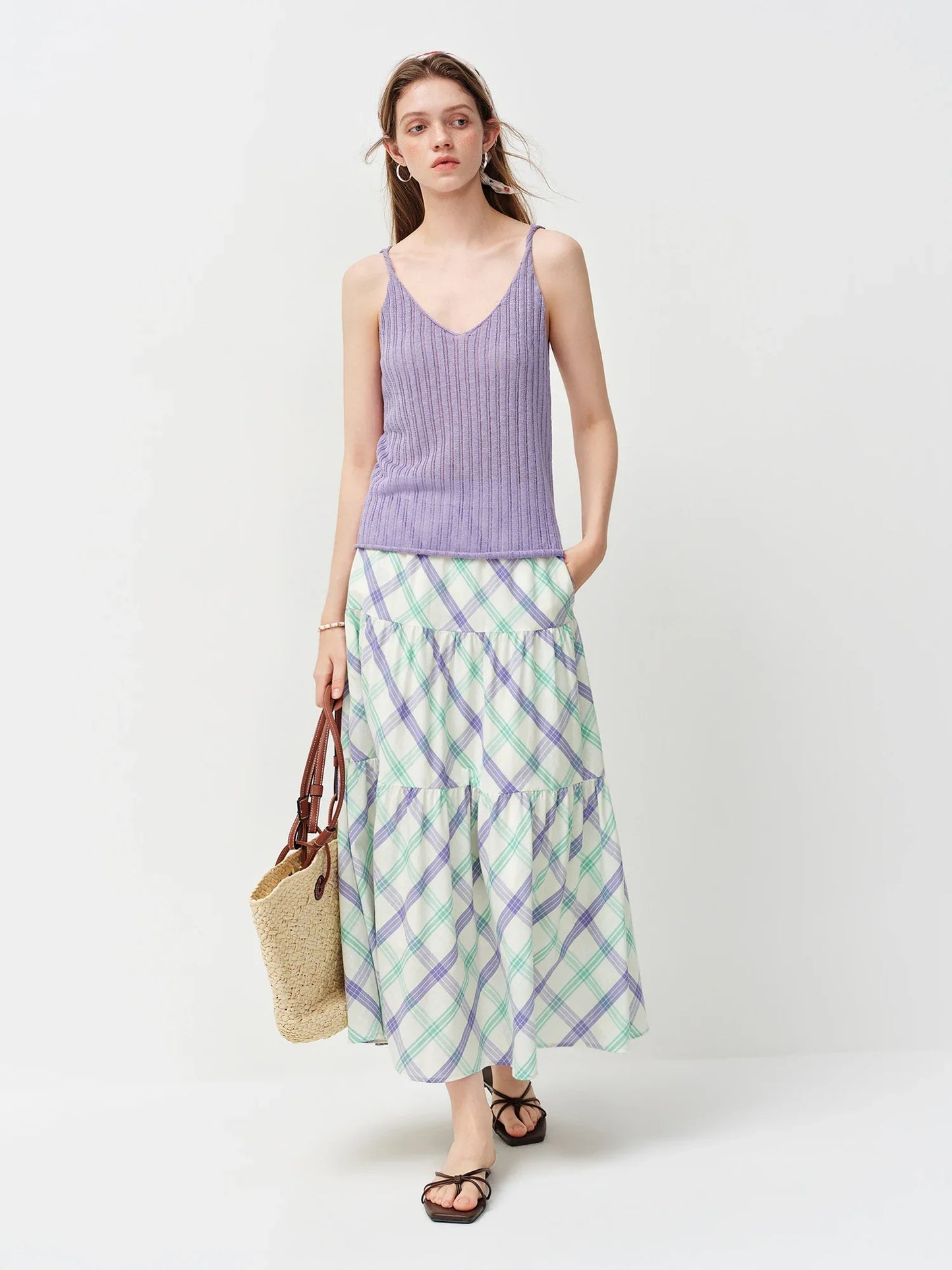 Stylish V-Neck Wool Knit Vest for Resort & Beach Vacation 2026 Summer New Arrival Casual Top Tanks Summer Sleeveless Camis