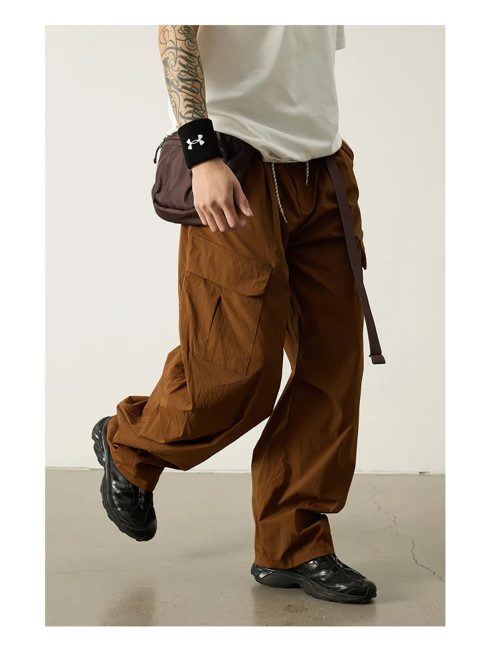 Unisex Outdoor Quick Dry Lightweight Techwear Hiking Cargo Pants Loose Fit Casual Sports Spring Summer Thin Long Pants Trendy