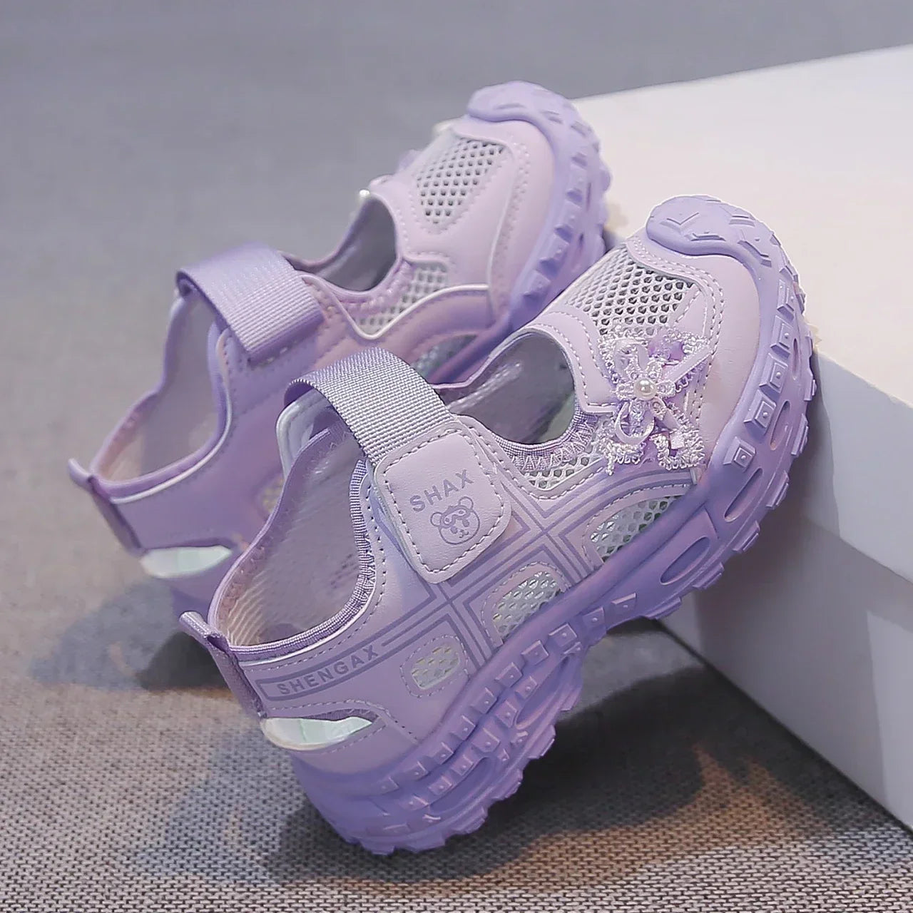 2026 summer new girls' bow mesh toe sandals soft and casual beach sandals children's outdoor walking non slip flat shoes