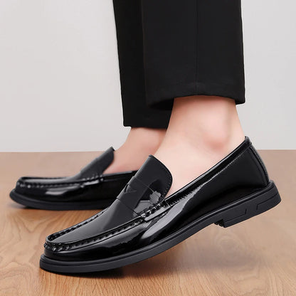 2026 New Men's Patent Leather Penny Loafers Slip On Design Soft Cushion Insole Wear Resistant Sole Business Wedding Party Shoes