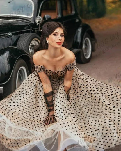 Vintage Princess Dot Tulle Prom Dresses Off the Shoulder Tea Length Short Sleeves Formal Evening Party Gowns Customized