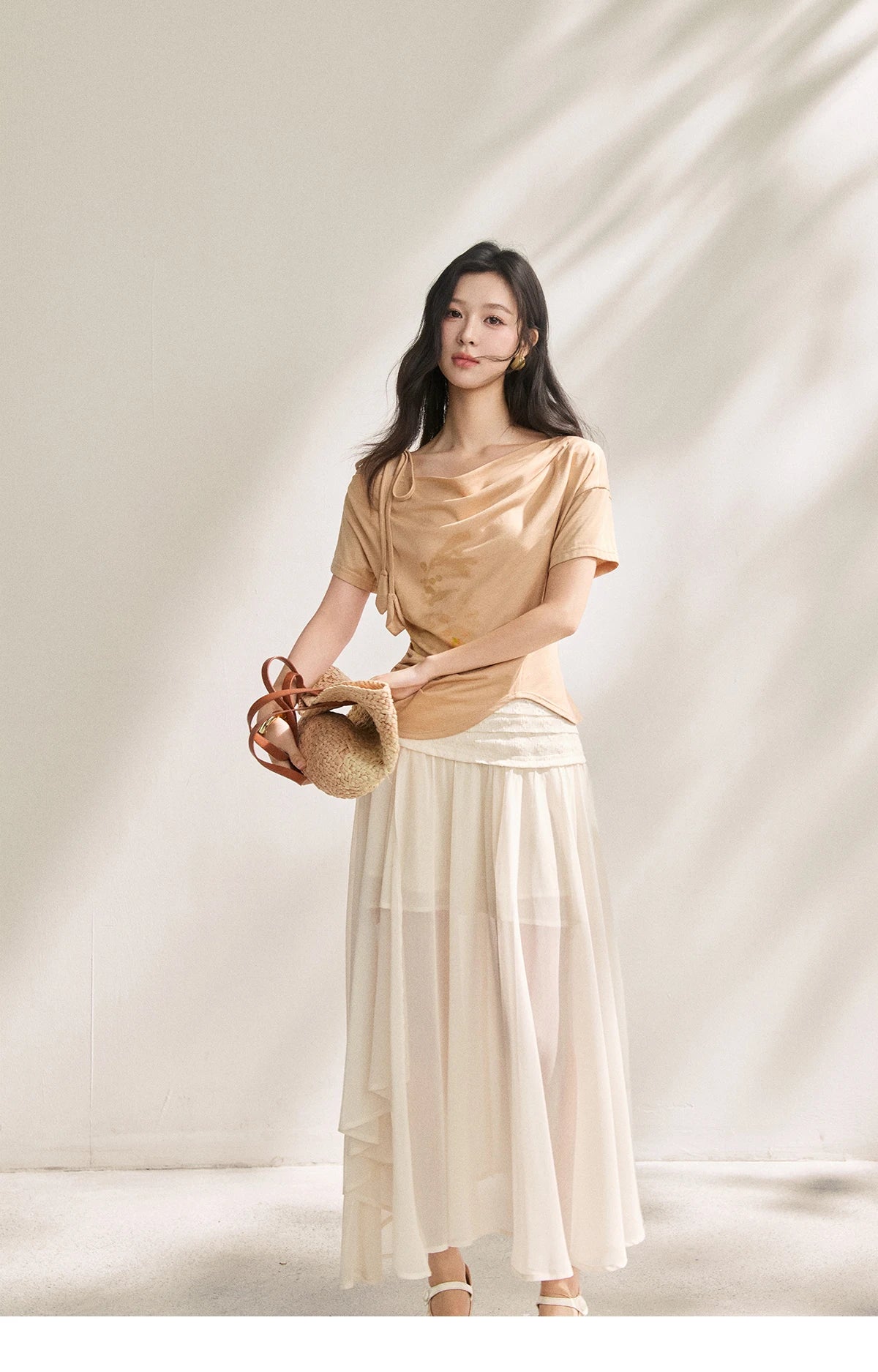 MISHOW تنانير شيفون جديدة غير منتظمة من الدانتيل 2026، تنانير طويلة بتصميم طيات وفتحة خصر عالي على الطراز الفرنسي MXF24B2505