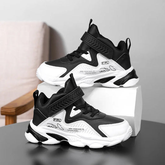 A pair of children's four-season leather upper high-top sports shoes, wear-resistant casual shoes, size 28-38，YX-024