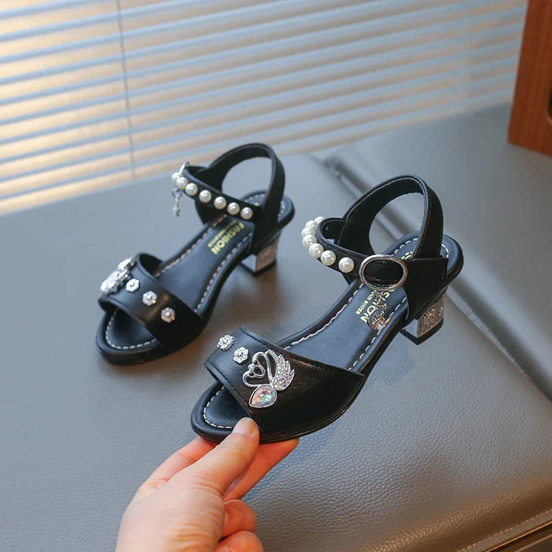 Girls Shiny Rhinestone Flowers Leather Sandals 2026 New Summer Toddler Strappy Sandals Hight Heel Soft Sole Princess Style Shoes