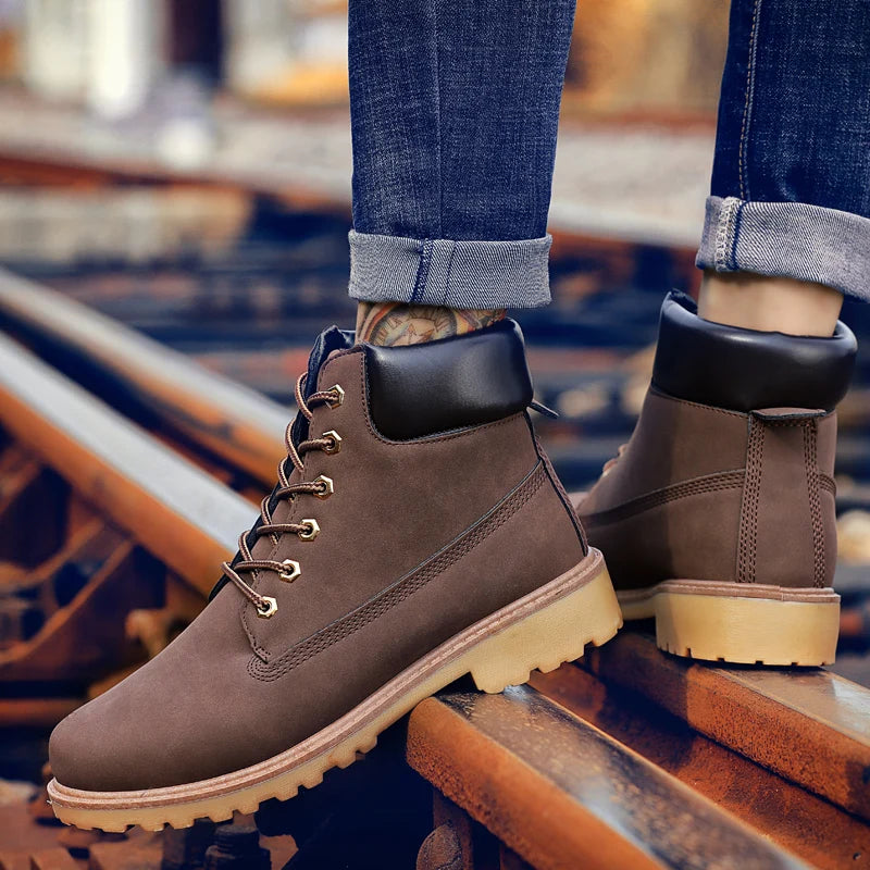 Designer Leather Mens Spring Fall Ankle Boots Trekking Yellow Coffee Designer Tactical Boots Outdoor for Men Work Shoes Sneakers