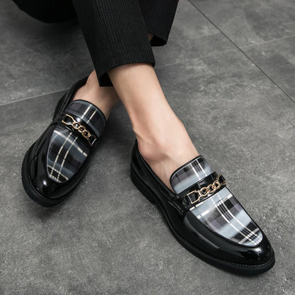 New High Quality Italian Shoe for Men Loafers Casual Men Shoes Luxury Leather Slip-on British Style Striped Soft Shoes Moccasins