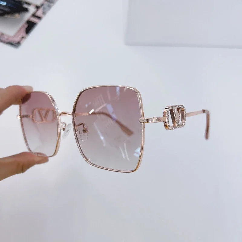 New Fashion Metal Frame Square  Sunglasses for Women Oversized Anti-ultraviolet Polarized Sun Glasses Women's High-end Gafas